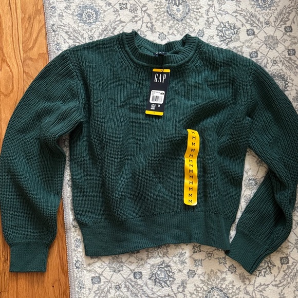 GAP Sweaters - GAP Women's Green Sweater. Size medium. New with tags.